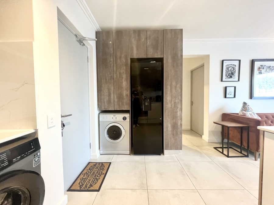 1 Bedroom Property for Sale in Table View Western Cape